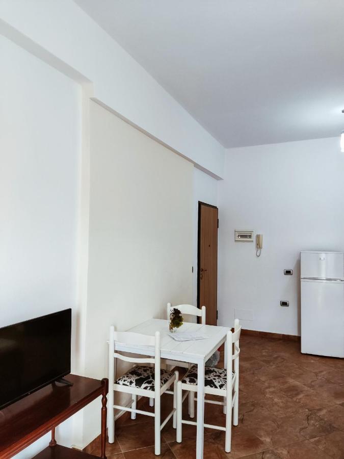 El Rio Apartments Sarandë Esterno foto
