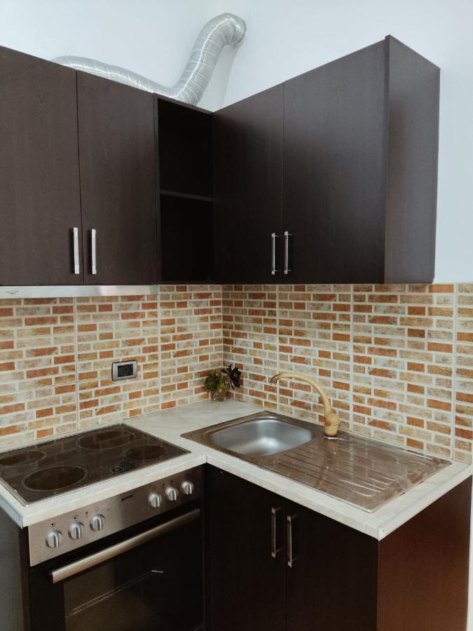 El Rio Apartments Sarandë Esterno foto