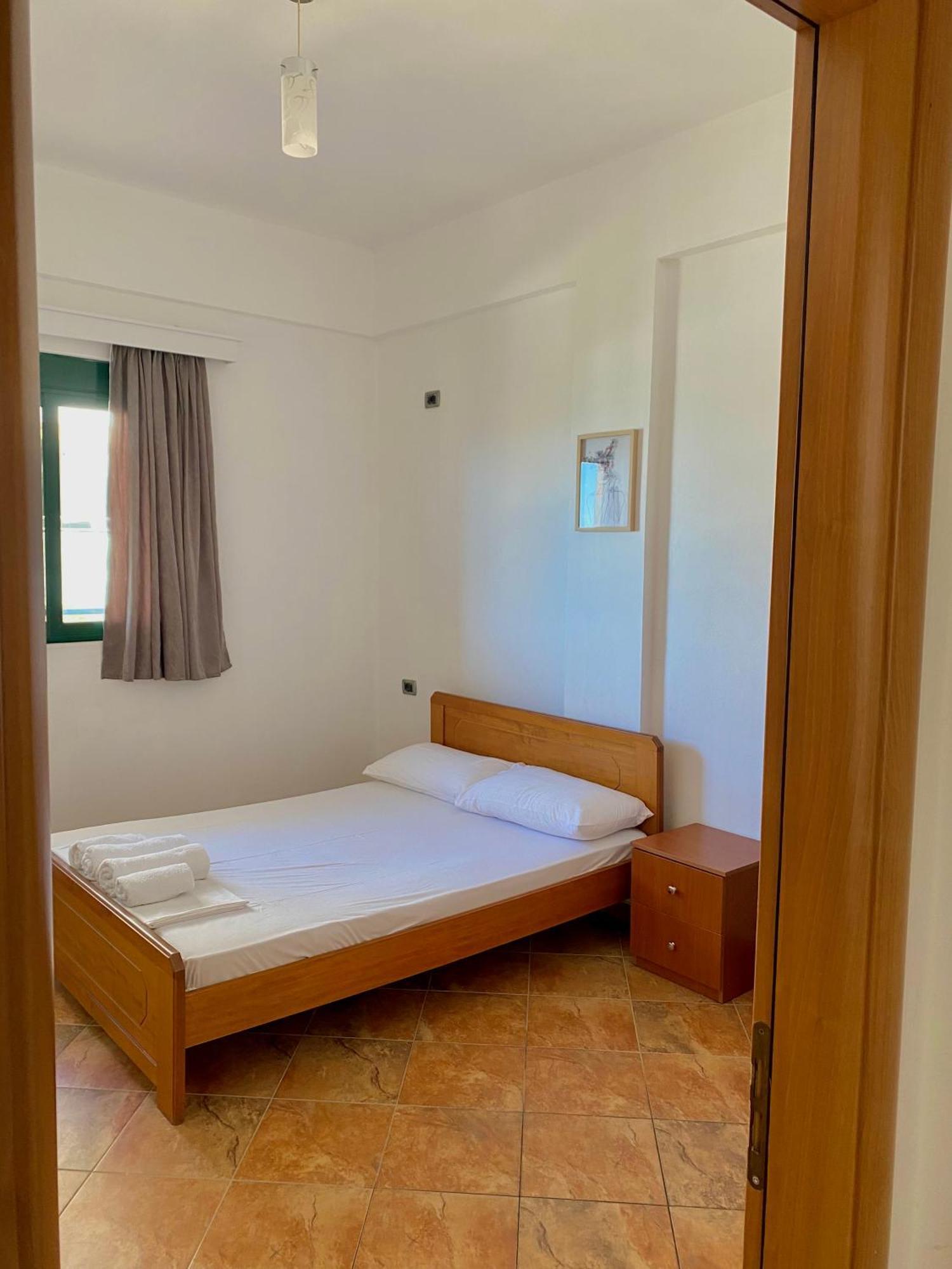 El Rio Apartments Sarandë Esterno foto